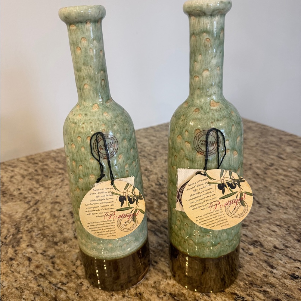 The World Traveler Elegant Made in Portugal Ceramic Vases NWT